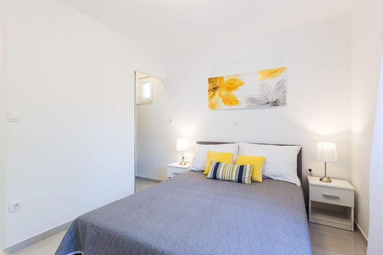 Petra Modern Apartment With Free Parking And Bbq Zadar Eksteriør billede