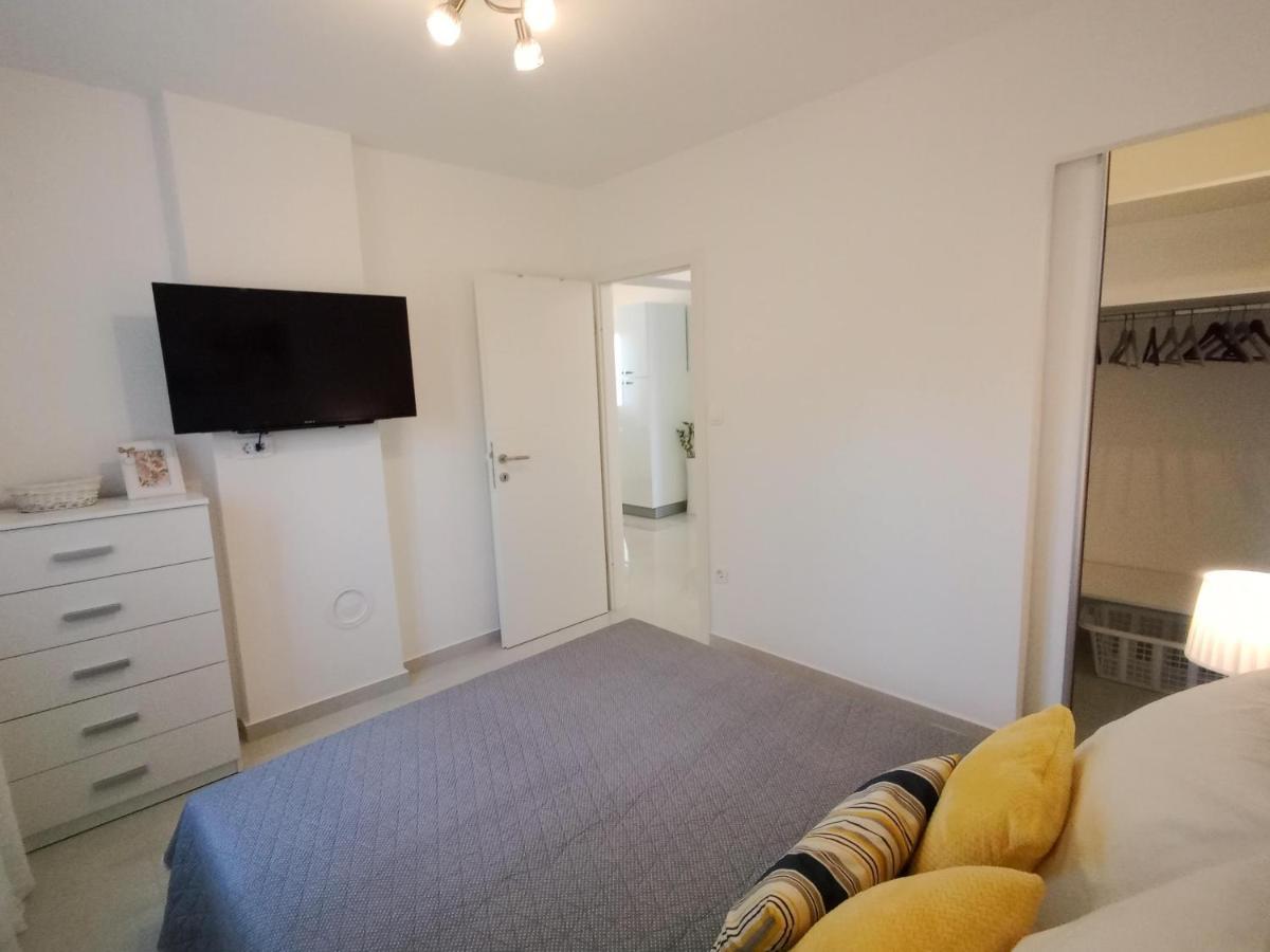 Petra Modern Apartment With Free Parking And Bbq Zadar Eksteriør billede